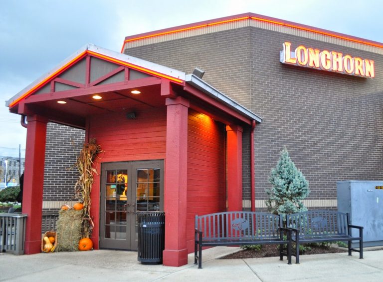 Restaurant Review: Longhorn Steakhouse