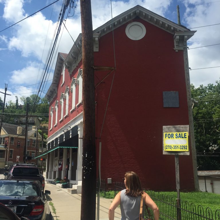 Restaurant Review: Herb & Thelma’s, Covington