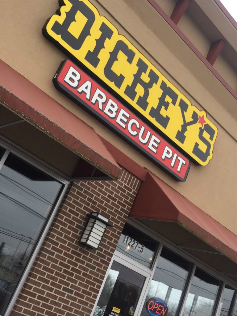 Food Hussy Review: Dickey’s Barbecue Pit – Amelia, OH