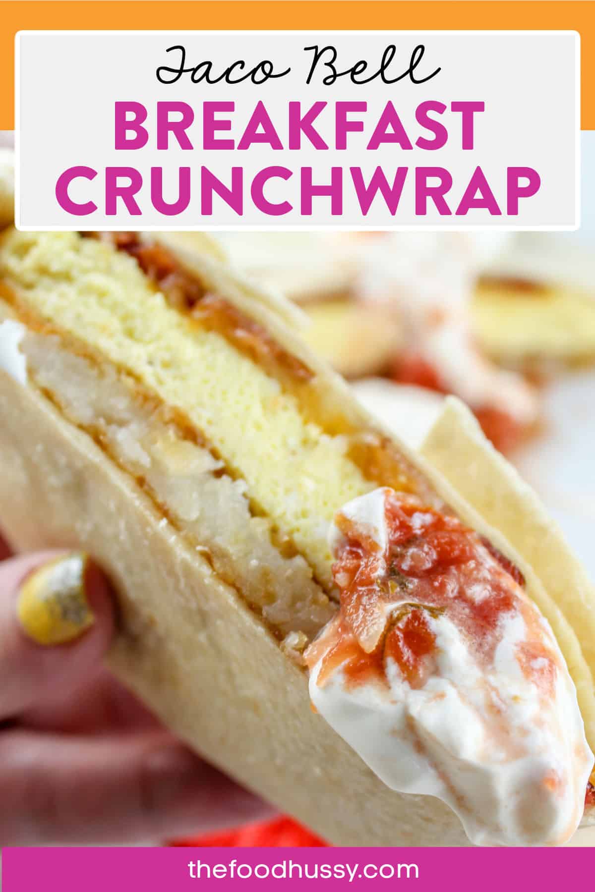 This Breakfast Crunchwrap recipe is one of my fast food favorites! The crunchwrap has crispy hash browns, fluffy eggs, melty cheese, a creamy jalapeno sauce and either bacon or sausage. I went for bacon – because well – I love bacon! 
 via @foodhussy