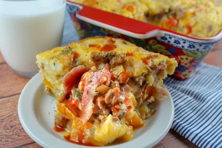 Loaded Farmhouse Breakfast Egg Casserole