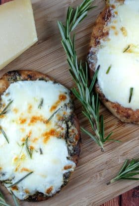 Naan Pizza in the air fryer