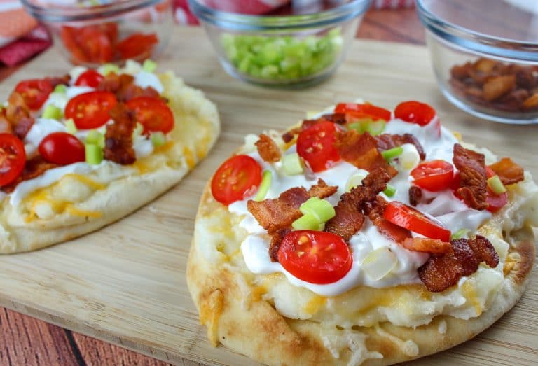 Copycat Loaded Mashed Potato Flatbread Pizza