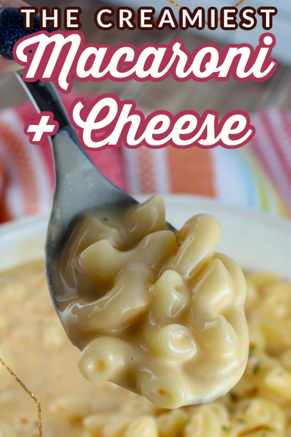 This is by far the creamiest macaroni and cheese you will ever try! It’s really easy and one pot – I love it! Plus with only 5 ingredients – it’s simple and will be on the table in just 20 minutes!
 via @foodhussy