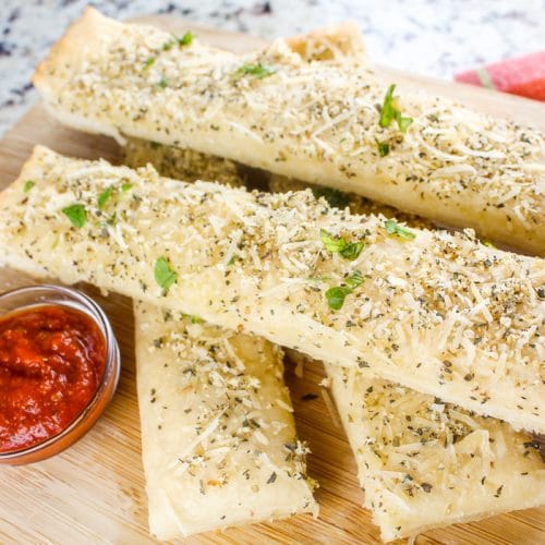 Copycat Pizza Hut Breadsticks