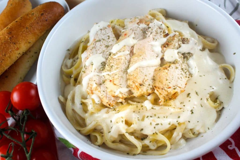 Olive Garden Chicken Alfredo