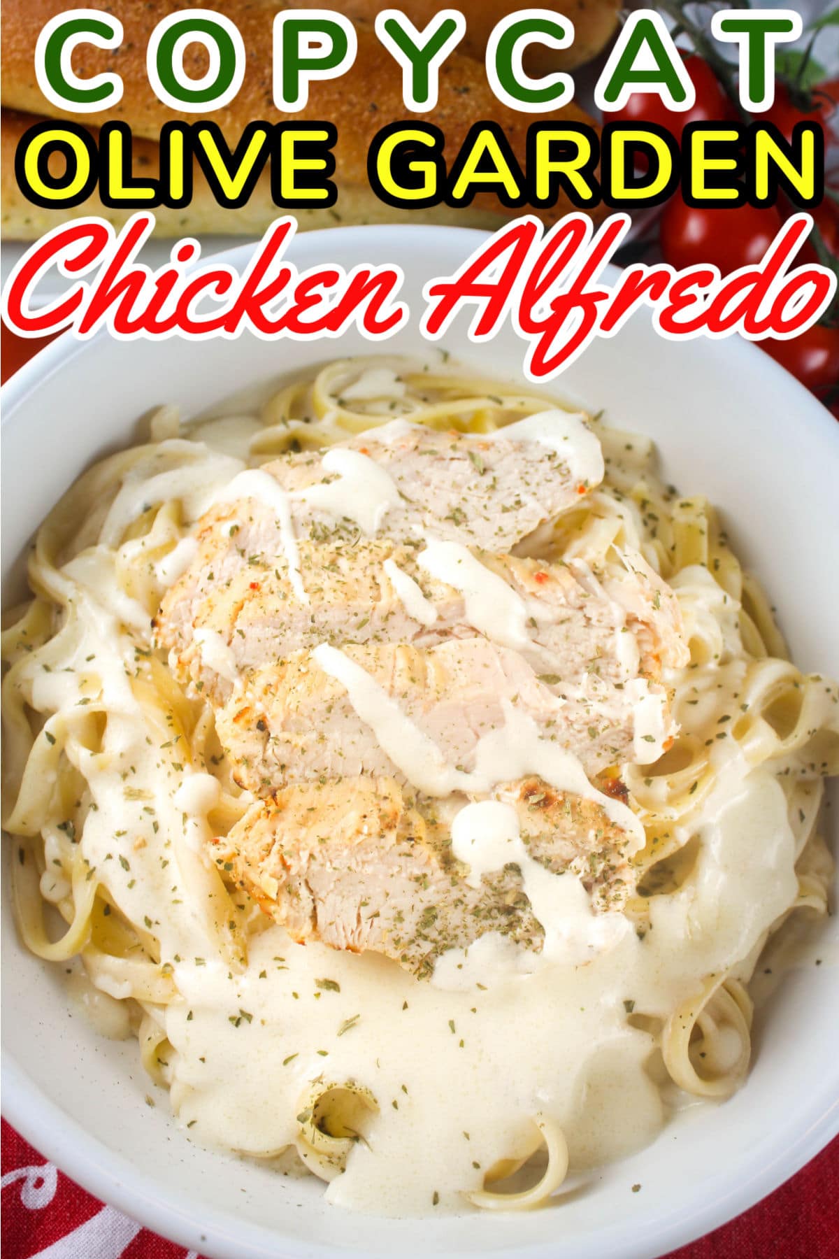 Olive Garden Chicken Alfredo combines simple, fresh ingredients like butter, cream and parmesan cheese then topped with juicy sliced chicken. via @foodhussy