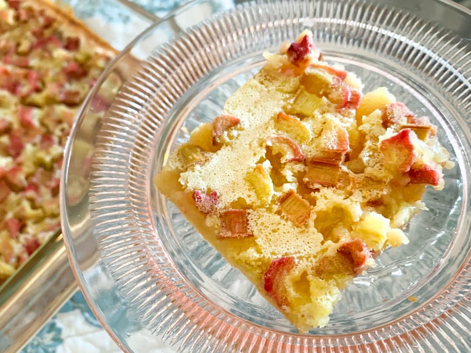 rhubarb dream bars