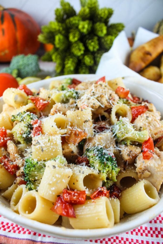 Copycat Cheesecake Factory Chicken Broccoli Pasta