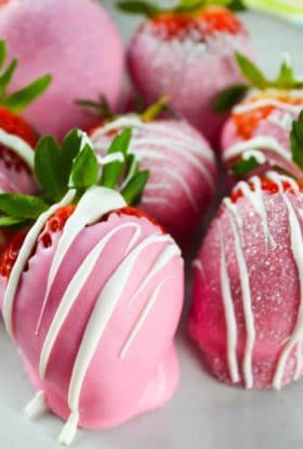 cropped-Pink-chocolate-strawberries-7.jpg