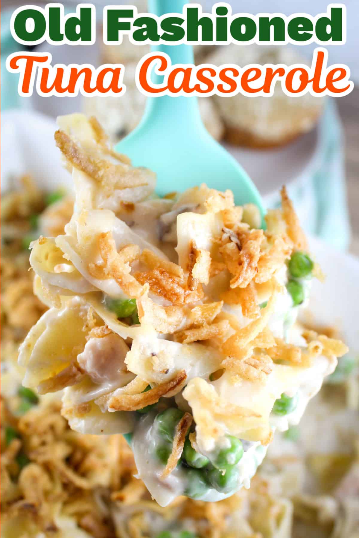 Old Fashioned Tuna Noodle Casserole is definitely a throwback weeknight dinner. It's a comfort food classic for me for sure! Egg noodles, cream soup and tuna are the main ingredients to a quick dinner on the table in 30 minutes! via @foodhussy