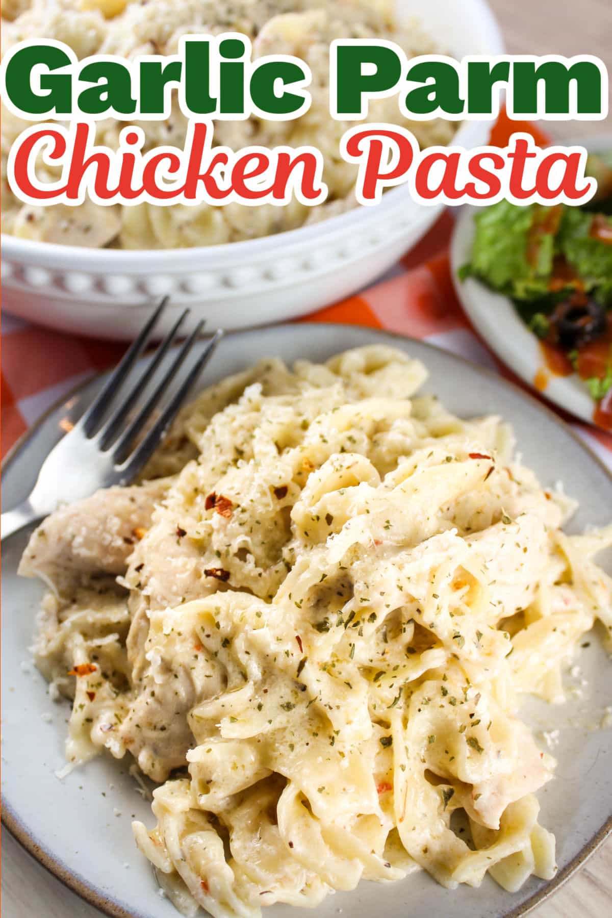 Buffalo Wild Wings Garlic Parmesan Chicken Pasta is a creamy, spicy, garlic filled chicken dinner you will love! Pop it in the slow cooker and you've got a "set it and forget it" meal that the whole family will love.  via @foodhussy