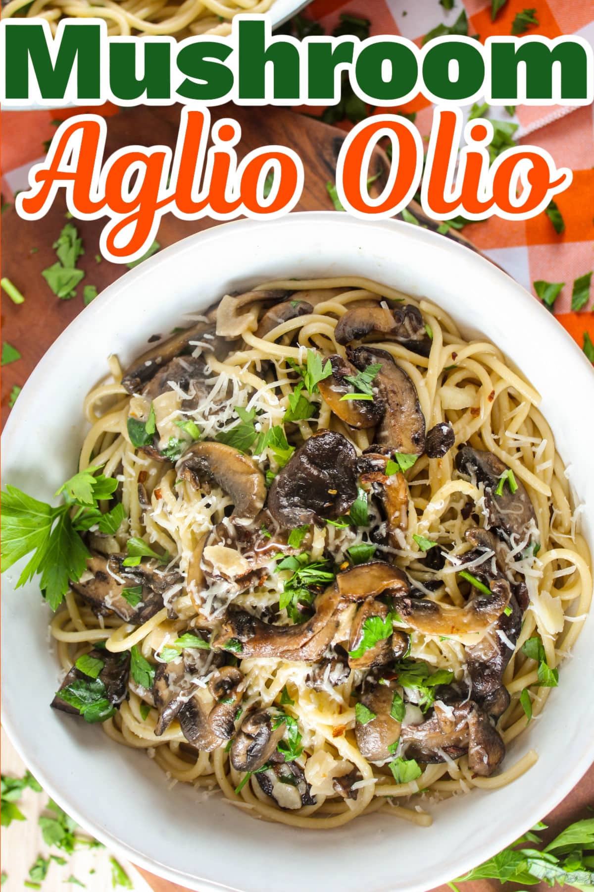 Mushroom Aglio Olio is a delicious dinner you can have on the table in just 15 minutes! It's a great meal for those meatless weeknights or just any night you're looking for something light and simple! via @foodhussy