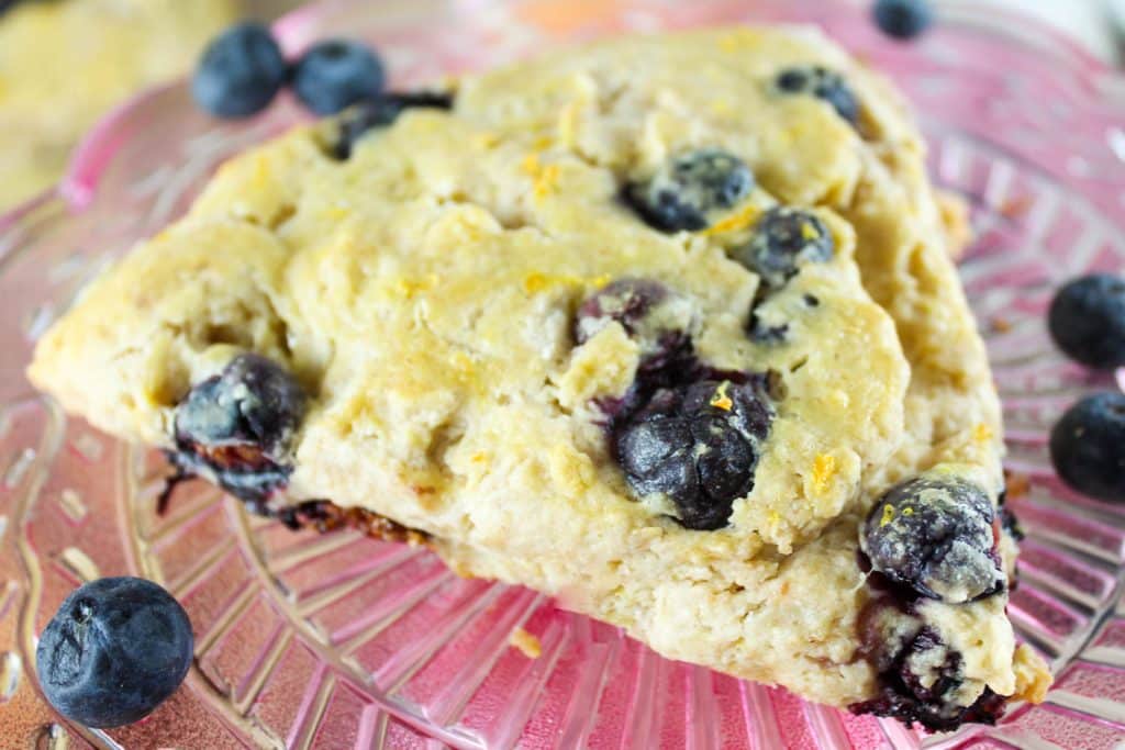 Copycat Starbucks Blueberry Scones 