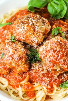 Dutch Oven Meatballs & Sauce