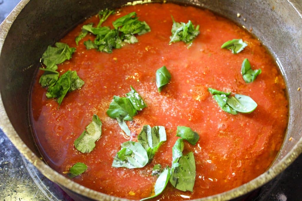 Dutch Oven Meatballs & Sauce