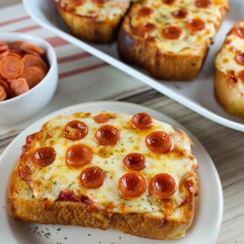 Texas Toast Pizza in the Air Fryer
