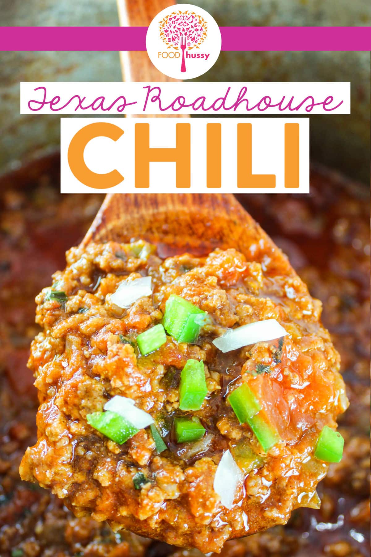This copycat recipe for Texas Roadhouse Chili will quickly become a new family favorite! This hearty no-bean chili has the same taste of Texas Roadhouse and is very simple and easy to make! via @foodhussy