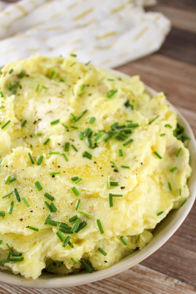 Roasted Garlic Mashed Potatoes with Cottage Cheese