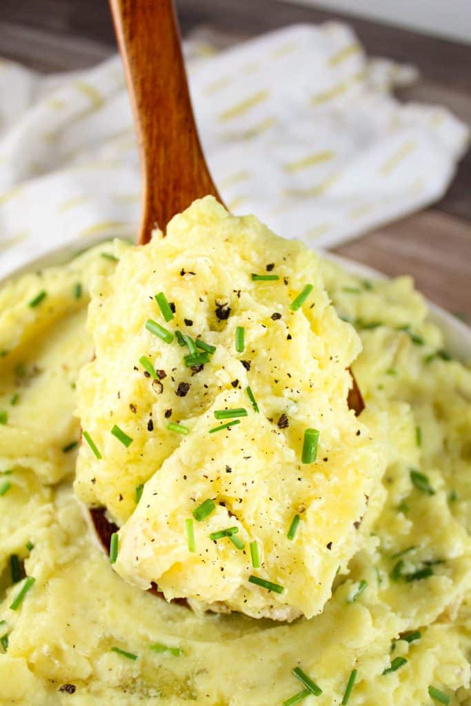 Roasted Garlic Mashed Potatoes with Cottage Cheese