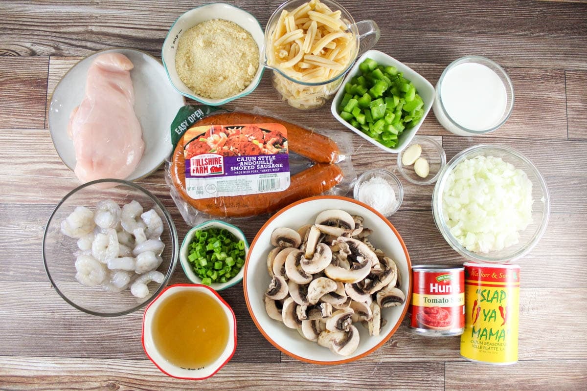 Chicken, Sausage and Shrimp Pasta - The Food Hussy