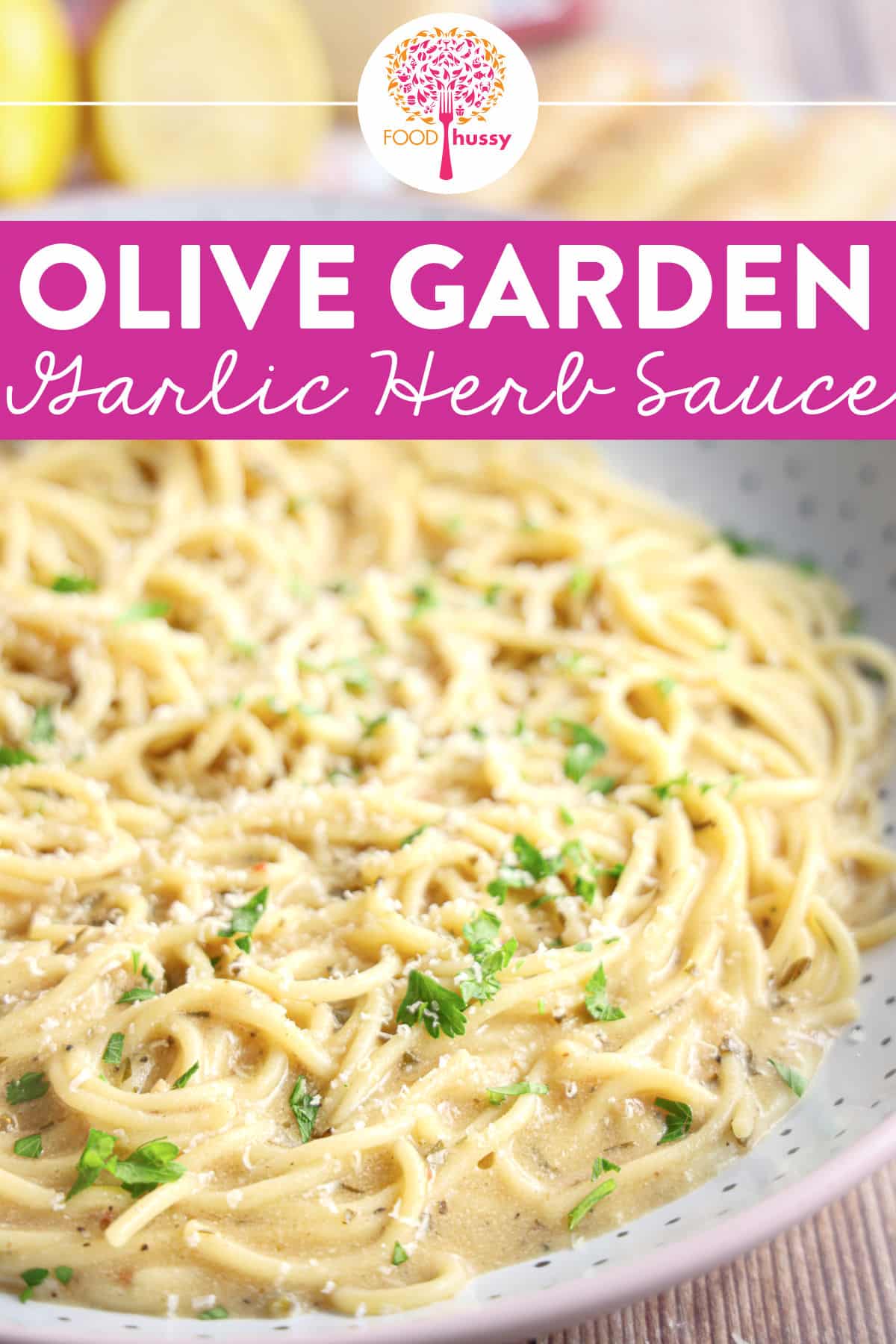 Olive Garden just announced a new sauce to their Pasta Sauce lineup and I was there to try it the first week! The new Olive Garden Garlic Herb Sauce is available nationwide and is a deliciously LIGHT sauce full of garlic, herbs and a little bit of creamy texture. via @foodhussy