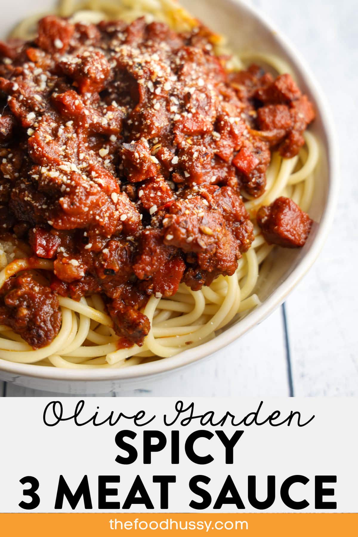 Olive Garden Spicy 3 Meat Sauce brings the heat with a bold blend of ground beef, zesty hot Italian sausage and smoky pepperoni all simmered in a rich, savory tomato sauce. It’s the ultimate meaty masterpiece for pasta lovers who like their dinner with a little kick! via @foodhussy