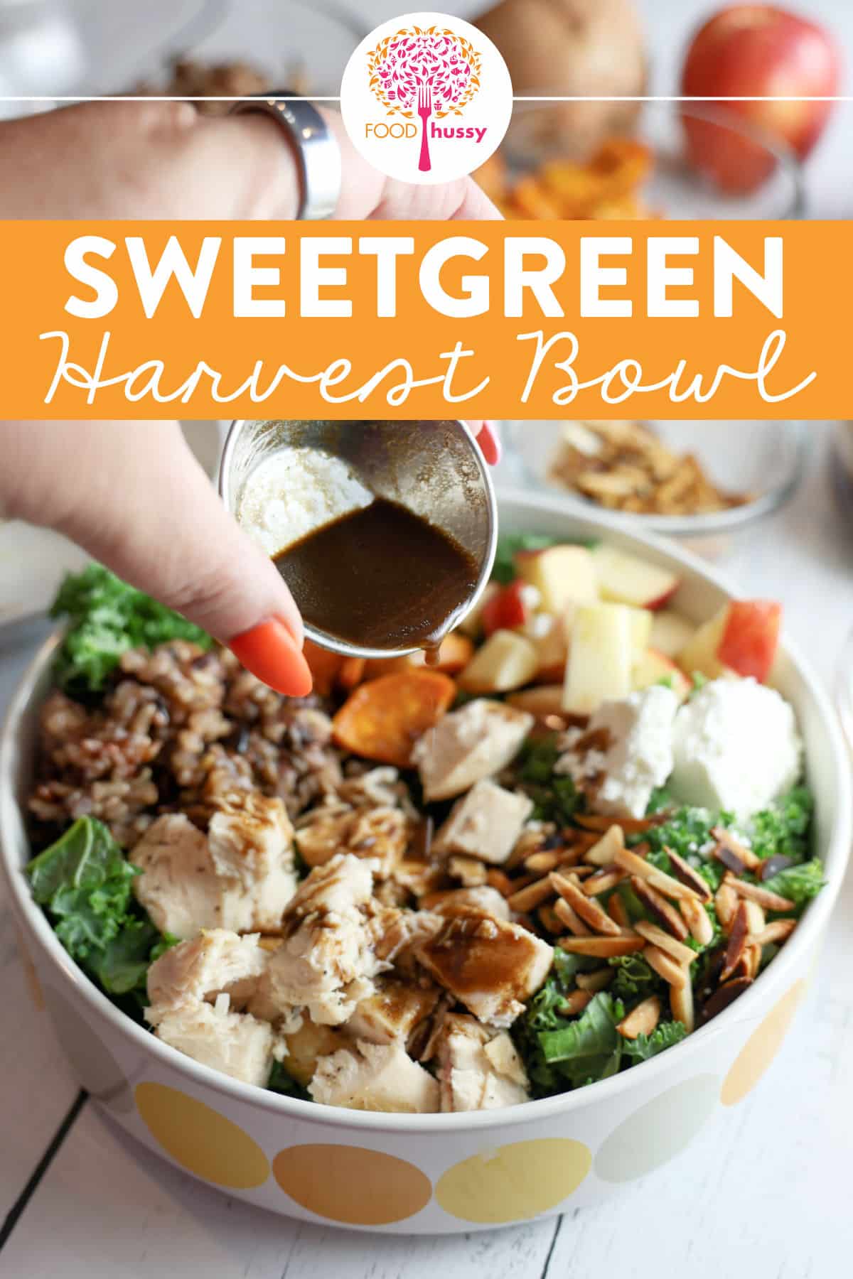 Sweetgreen’s Harvest Bowl is a delicious mix of fall flavors that’s all about cozy vibes and fresh flavors. Packed with roasted sweet potatoes, diced apple, crunchy kale, wild rice mix, creamy goat cheese, toasted almonds and a tangy balsamic vinaigrette, it’s the perfect balance of sweet, savory and a little nutty crunch.  via @foodhussy