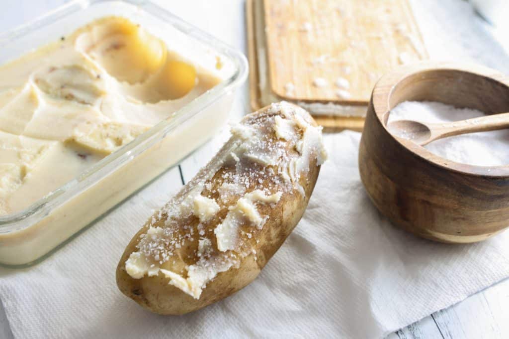HOW TO MAKE TEXAS ROADHOUSE BAKED POTATO