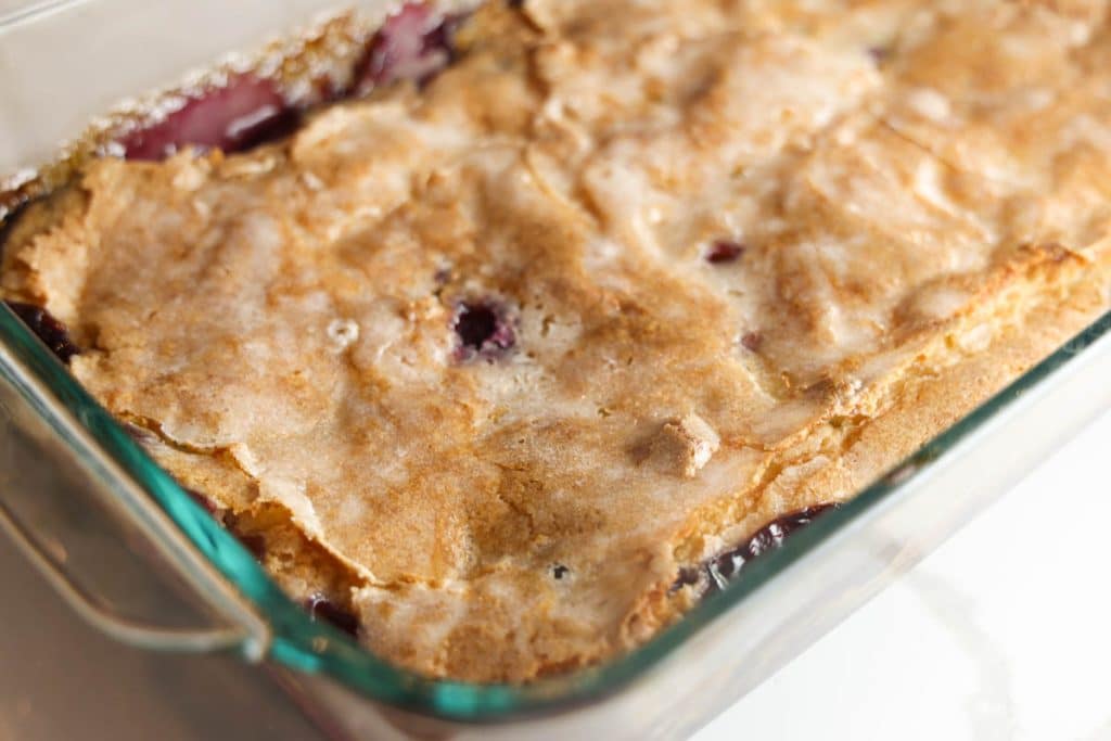 peach blueberry cobbler
