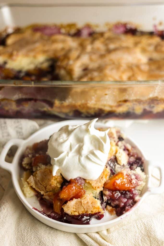peach blueberry cobbler