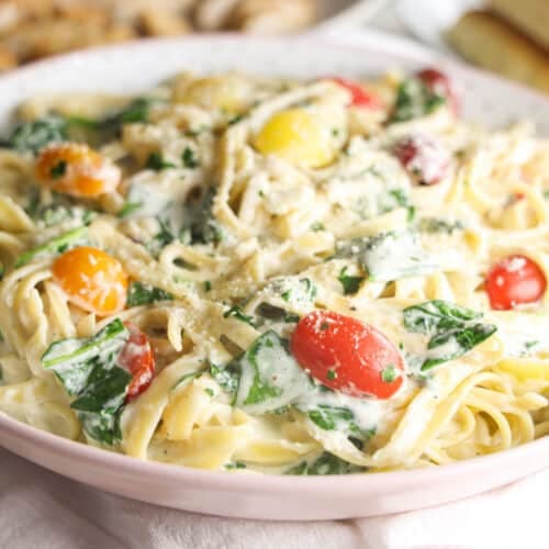 Olive Garden Creamy Garlic Fettuccine