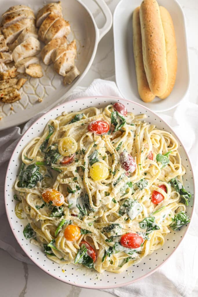 Olive Garden Creamy Garlic Fettuccine