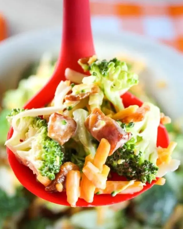 CSC Broccoli Salad, quietly the best thing at the potluck. Comment RECIPE and I'll DM you!

#chickensaladchick #broccolisalad #foodhussy

https://www.thefoodhussy.com/chicken-salad-chick-broccoli-salad-recipe/