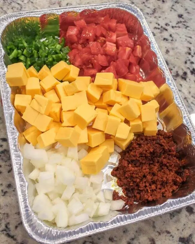 Traeger Smoked Queso, the dip everyone hovers around. Comment RECIPE and I'll DM you!

#traeger #smokedqueso #foodhussy

https://www.thefoodhussy.com/traeger-smoked-queso/