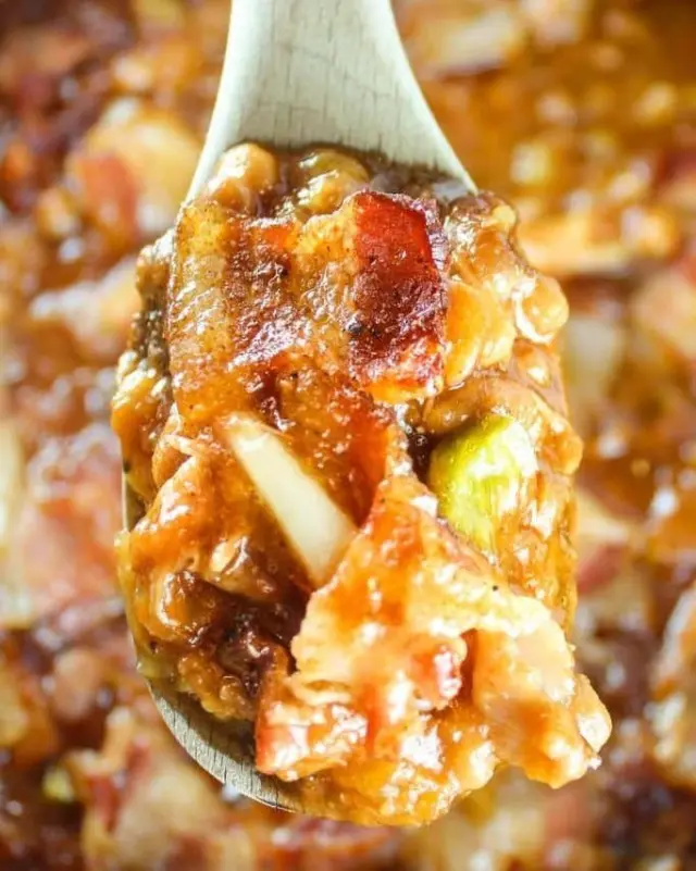Traeger Baked Beans, canned beans dressed up with bacon, pulled pork, and three hours of smoke. Comment RECIPE and I'll DM you!

#traeger #bakedbeans #foodhussy

https://www.thefoodhussy.com/traeger-smoked-baked-beans/